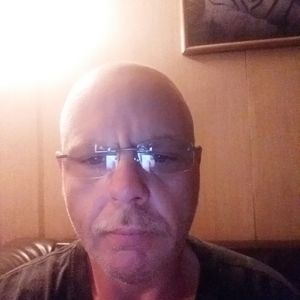 Meet your Posher, Fernie